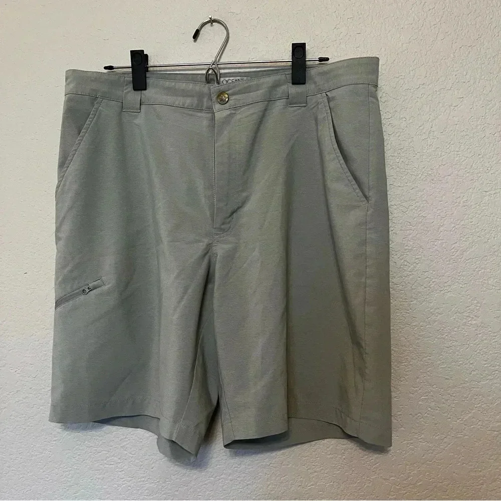 Ocean Coast men's light gray polyester shorts size 36